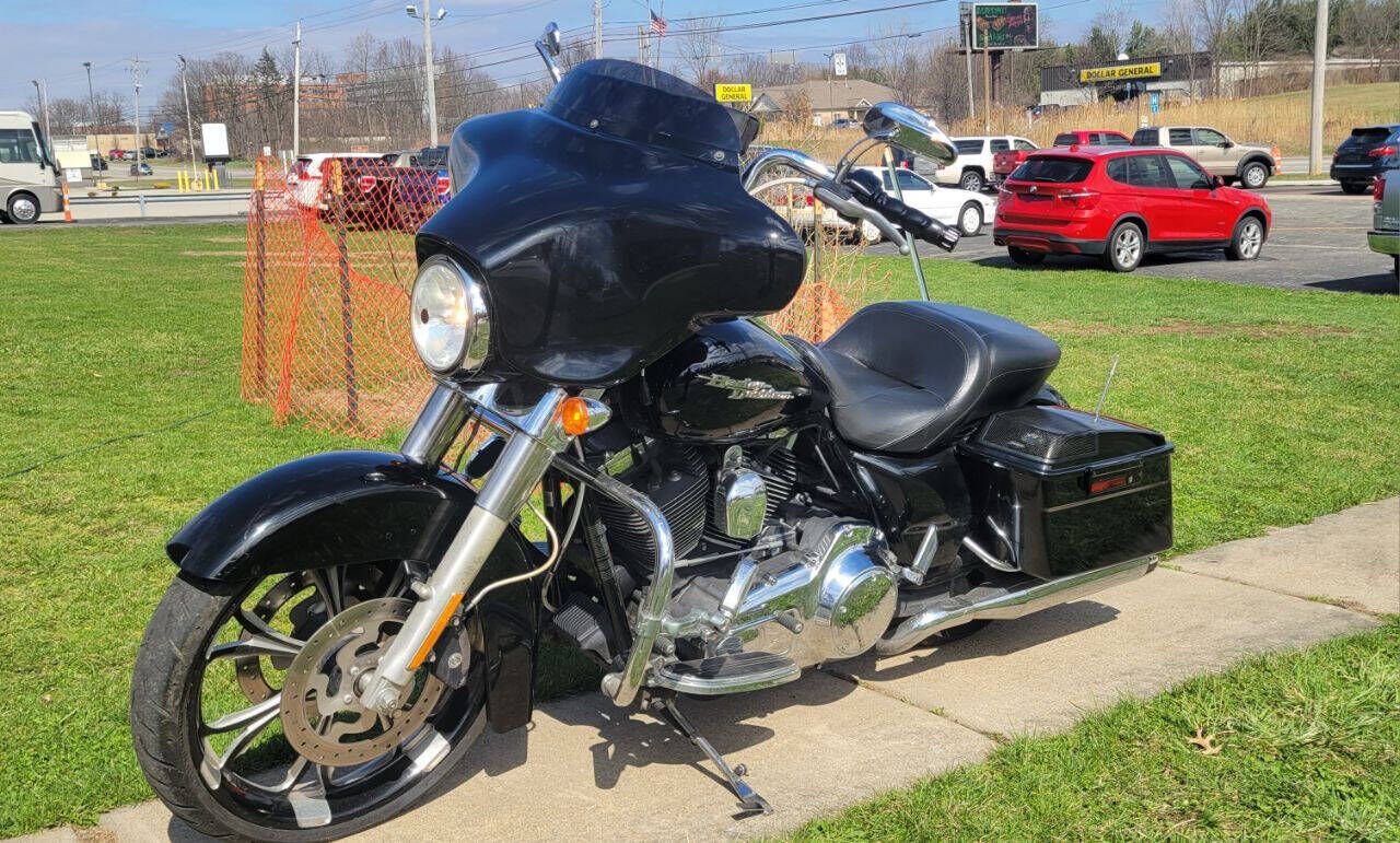 2010 HARLEY DAVIDSON Street Glide