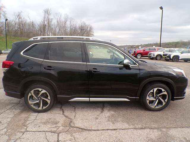 2024 SUBARU Forester