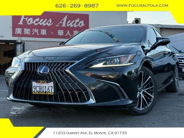 2022 LEXUS ES