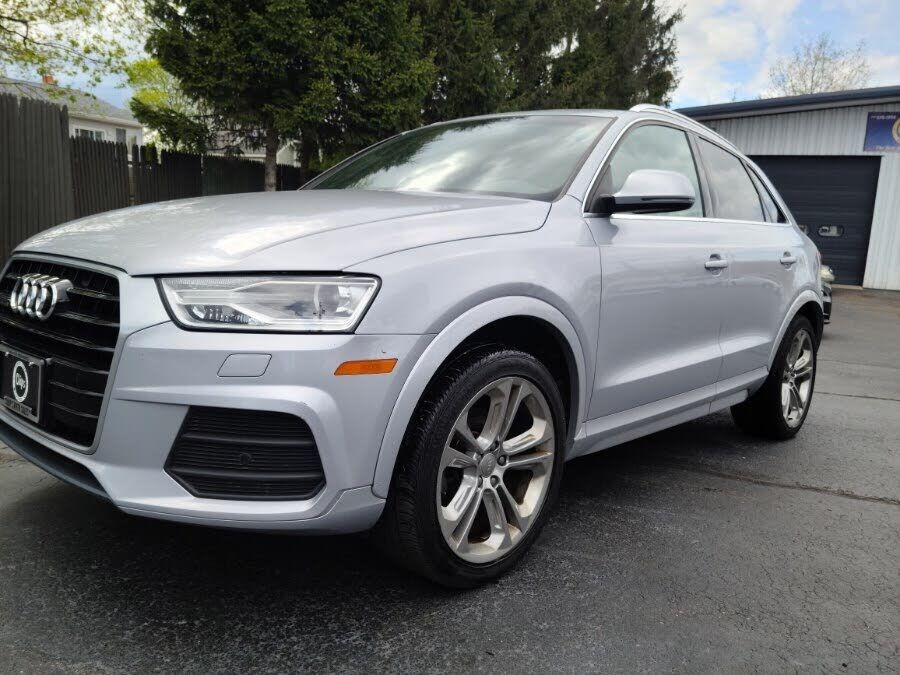 2016 AUDI Q3