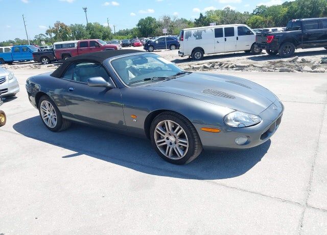 2004 JAGUAR XKR