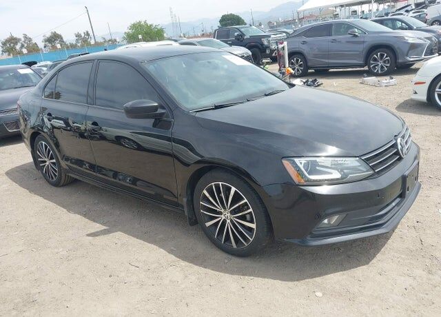 2016 VOLKSWAGEN Jetta