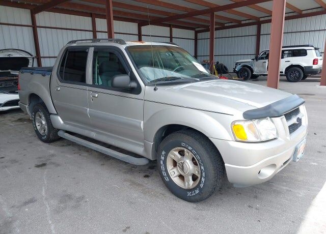 2004 FORD Explorer