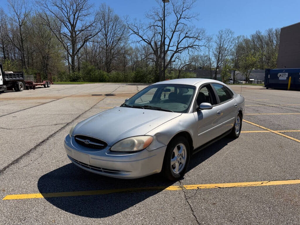 2003 FORD Taurus