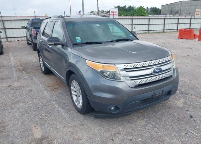 2011 FORD Explorer