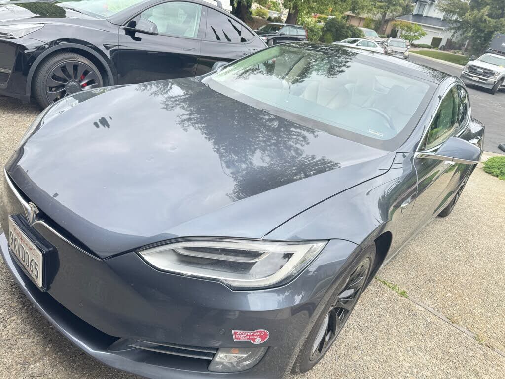 2017 TESLA Model S