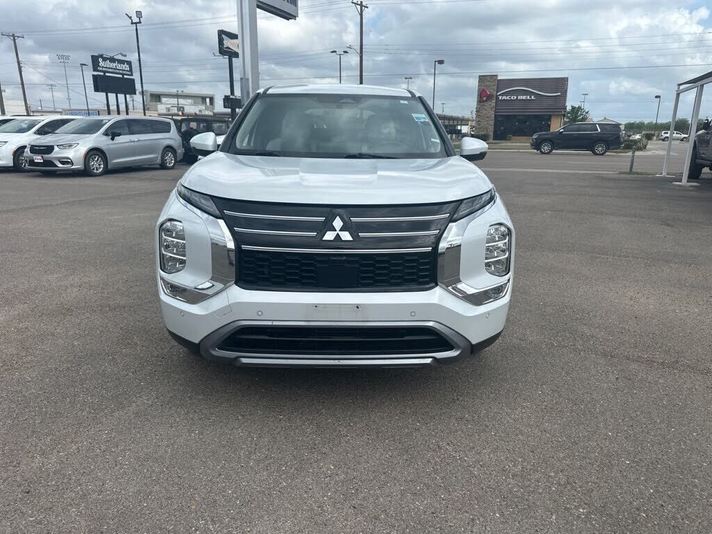 2025 MITSUBISHI Outlander
