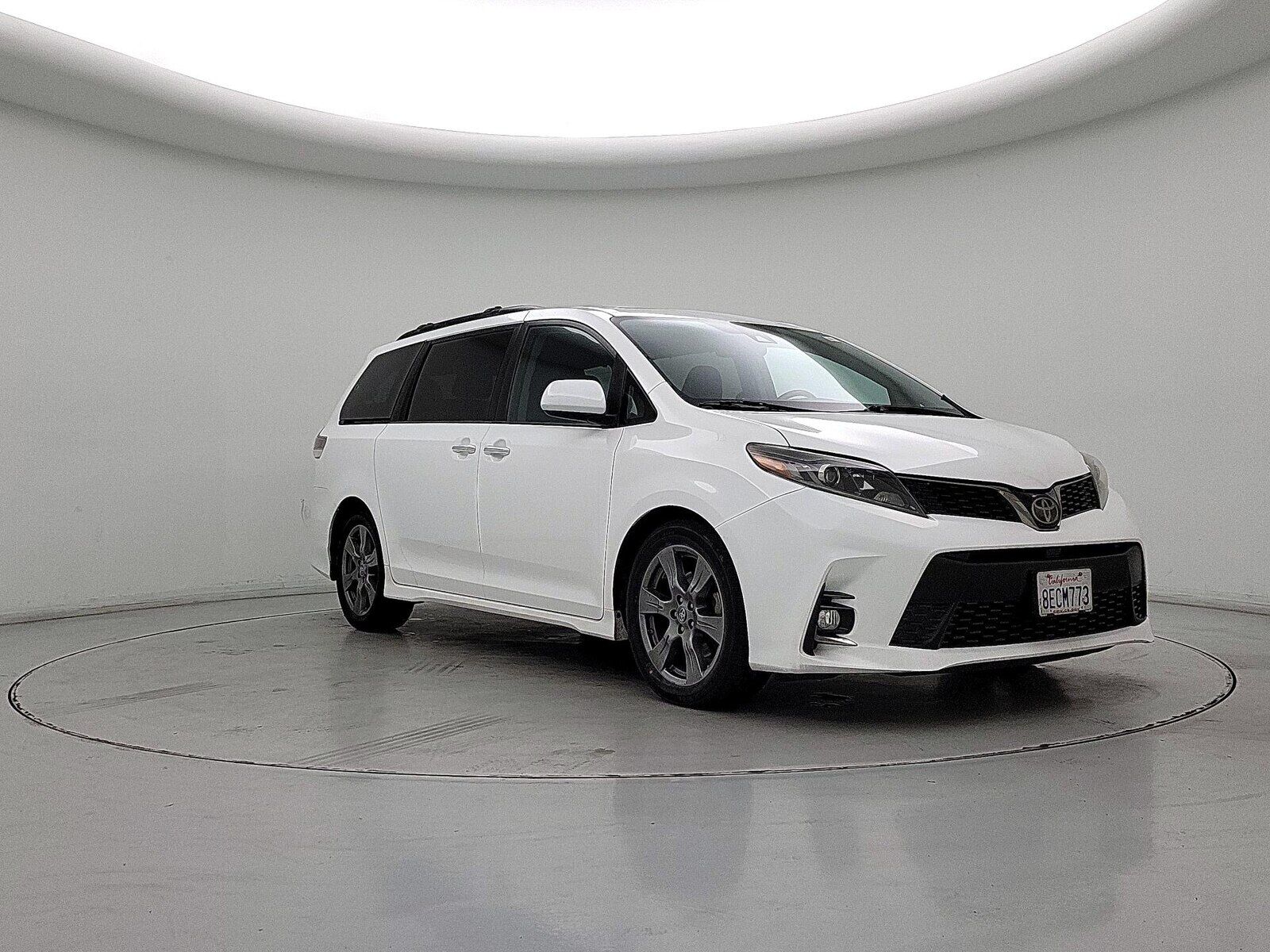 2018 TOYOTA Sienna