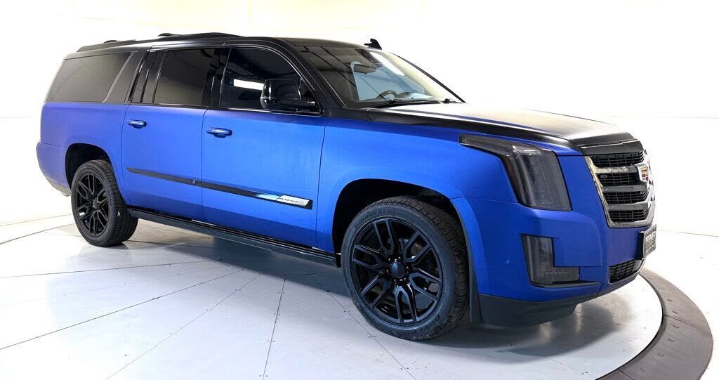 2019 CADILLAC Escalade ESV