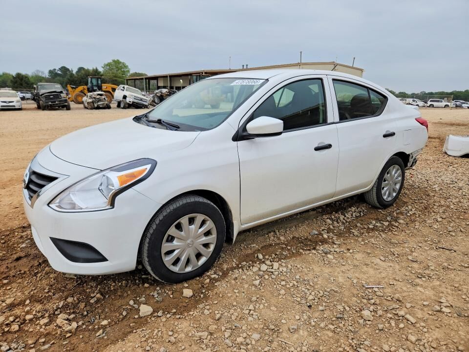 2018 NISSAN Versa