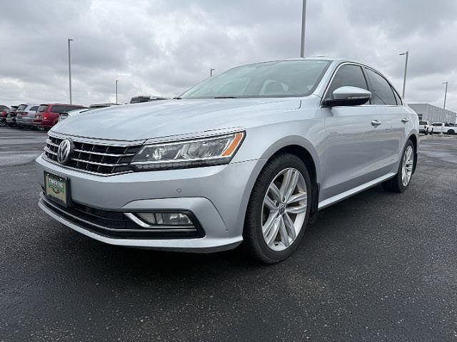 2018 VOLKSWAGEN Passat