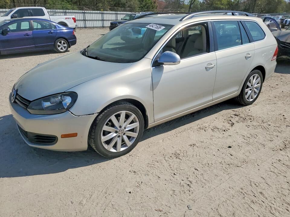 2010 VOLKSWAGEN Jetta Wagon