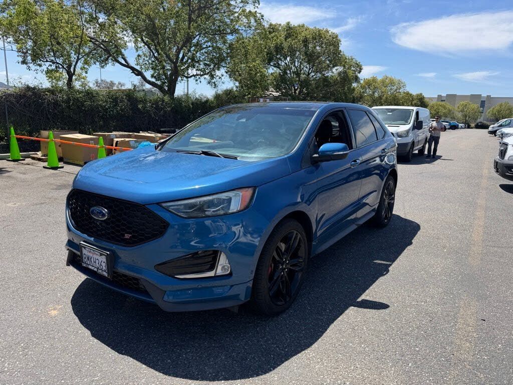 2019 FORD Edge
