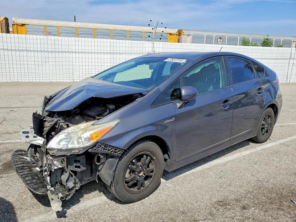 2015 TOYOTA PRIUS