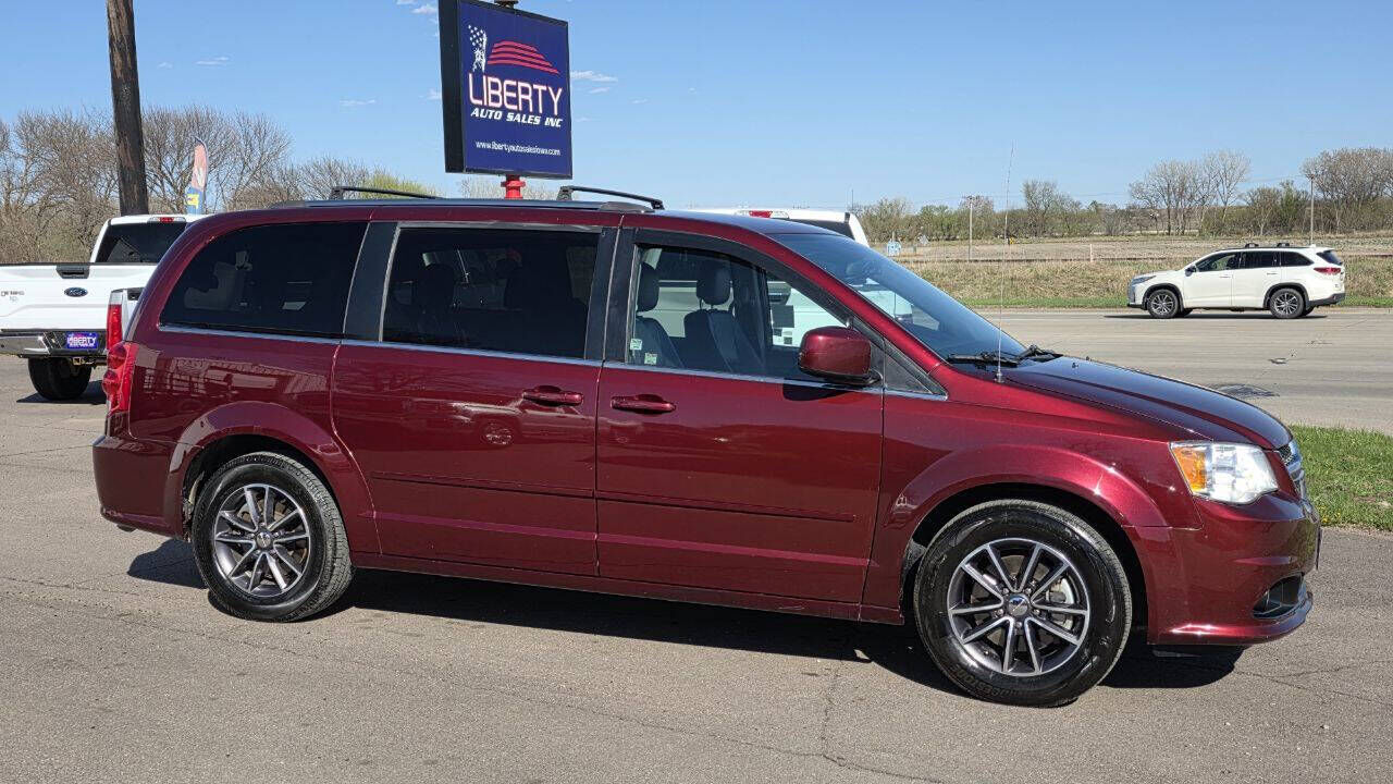 2017 DODGE Grand Caravan