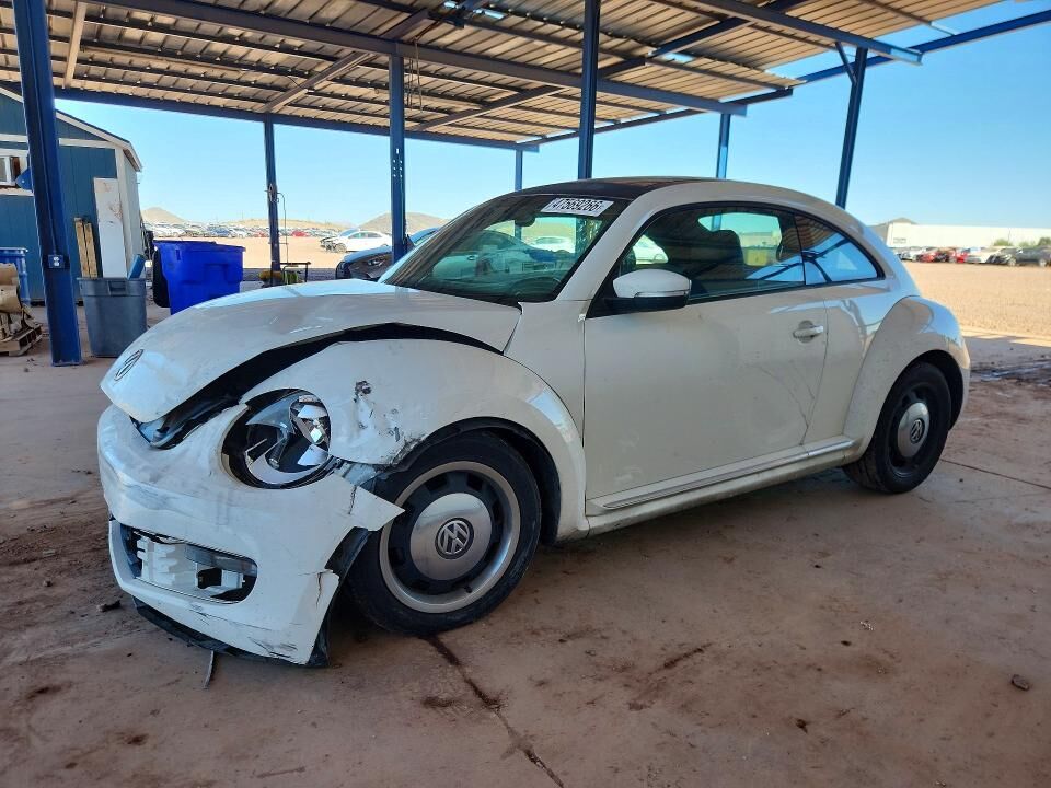 2013 VOLKSWAGEN Beetle