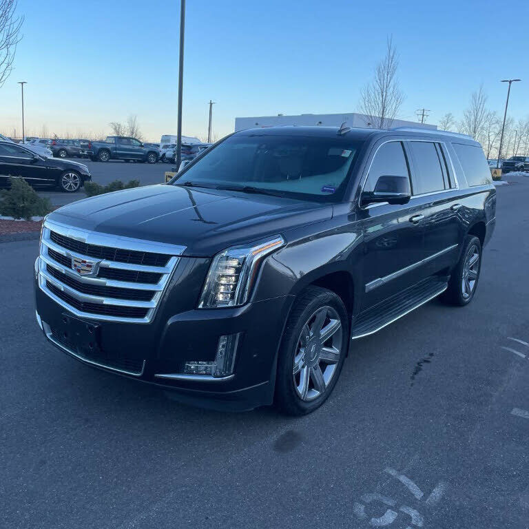 2017 CADILLAC Escalade ESV