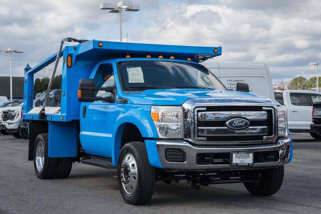 2012 FORD F-550