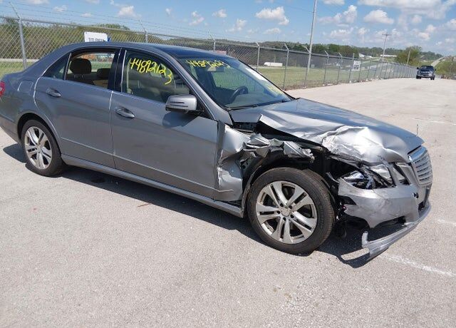 2011 MERCEDES-BENZ E-Class