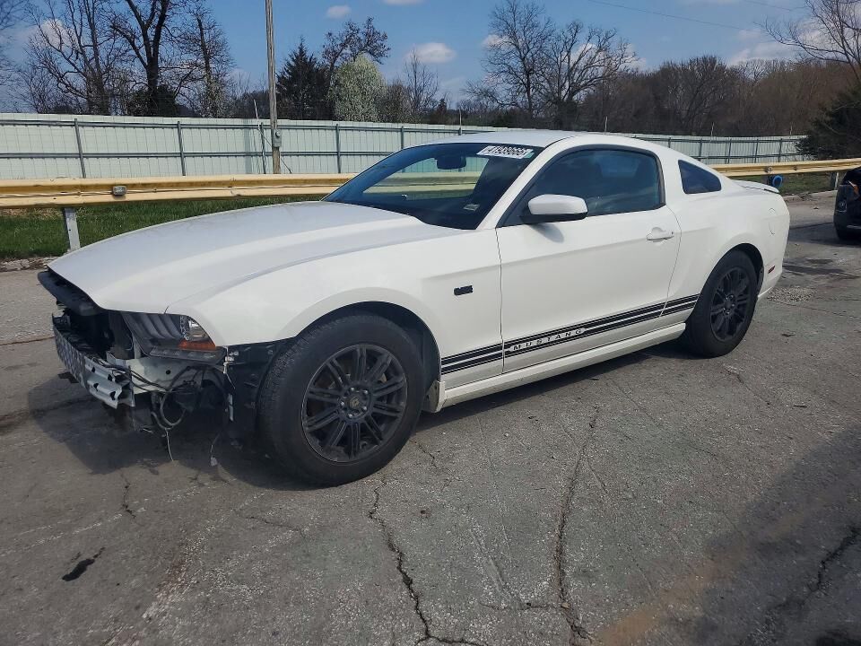 2013 FORD Mustang