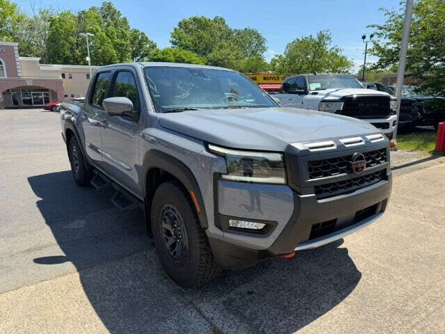 2026 NISSAN Frontier