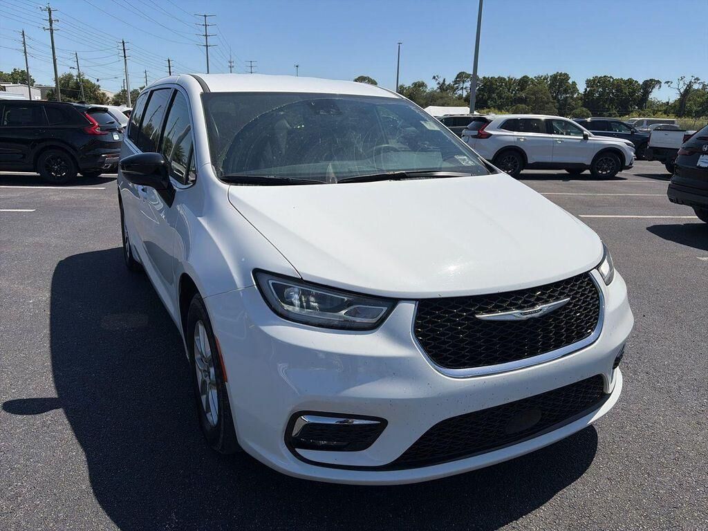 2025 CHRYSLER Pacifica