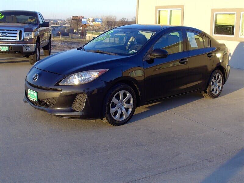 2013 MAZDA Mazda3