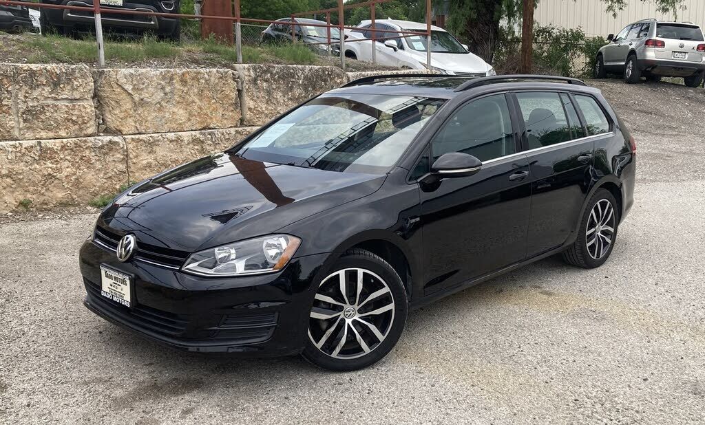 2016 VOLKSWAGEN Golf SportWagen
