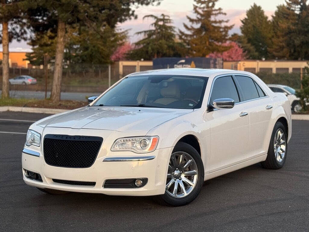 2011 CHRYSLER 300C