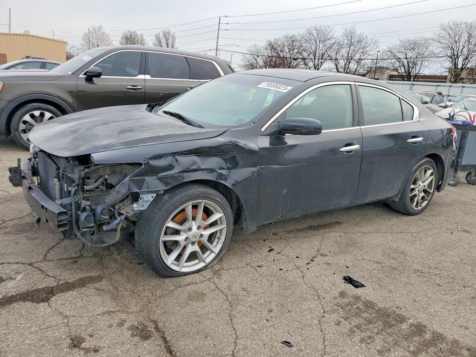 2011 NISSAN Maxima