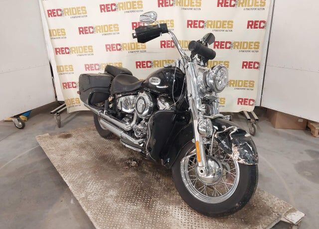 2021 HARLEY DAVIDSON FLHC / Heritage Classic