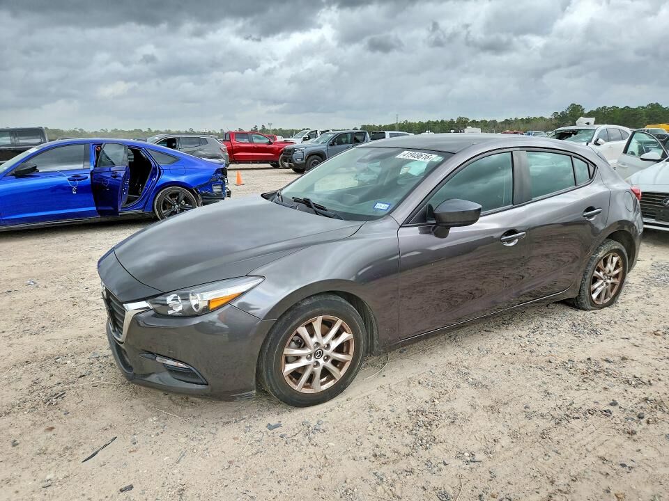 2018 MAZDA Mazda3