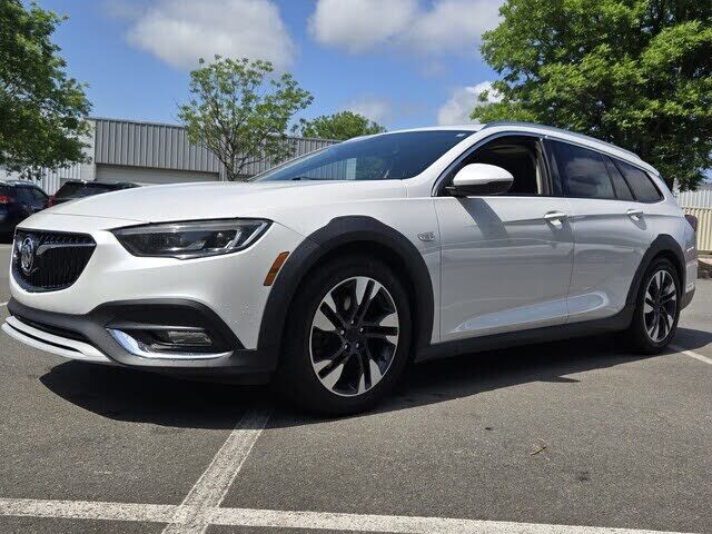 2019 BUICK Regal TourX