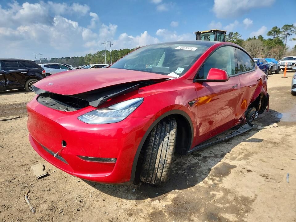 2021 TESLA Model Y