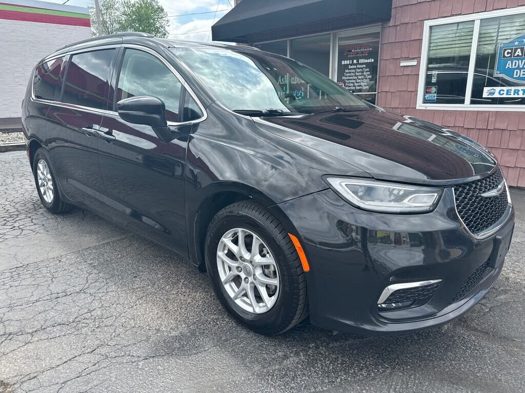 2022 CHRYSLER Pacifica