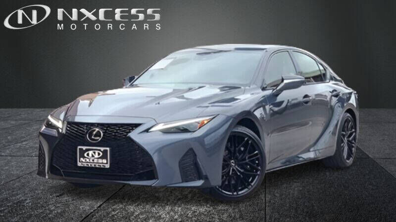 2022 LEXUS IS