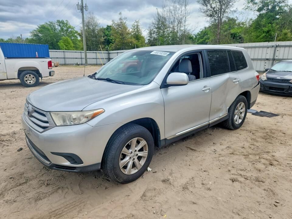 2011 TOYOTA Highlander