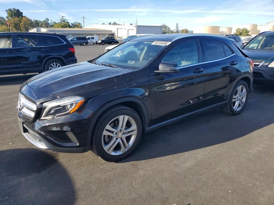 2015 MERCEDES-BENZ GLA-Class