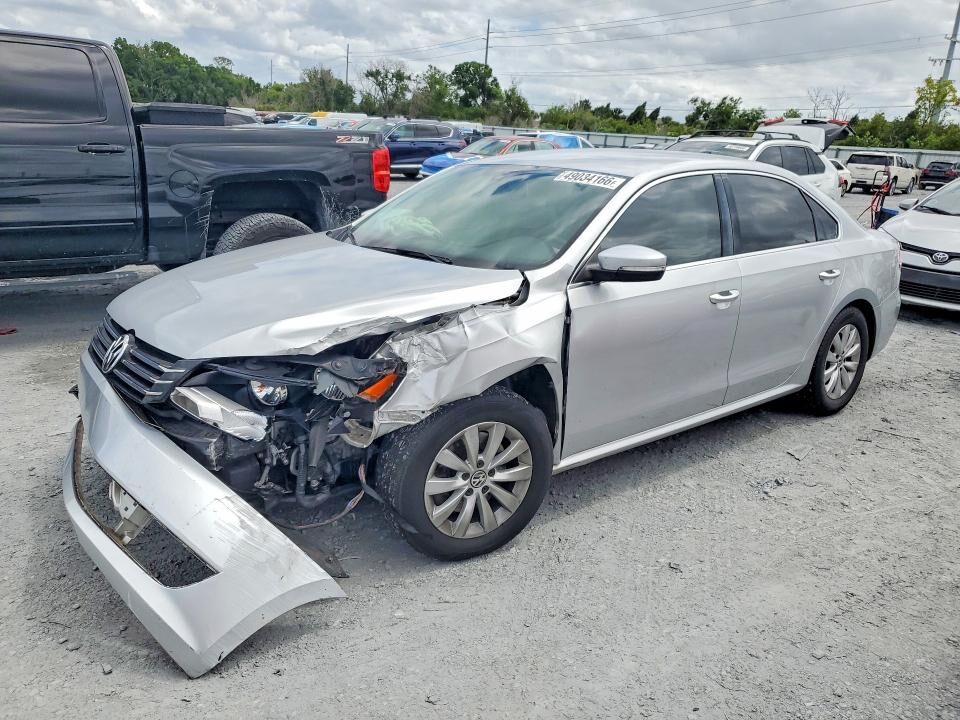 2014 VOLKSWAGEN Passat