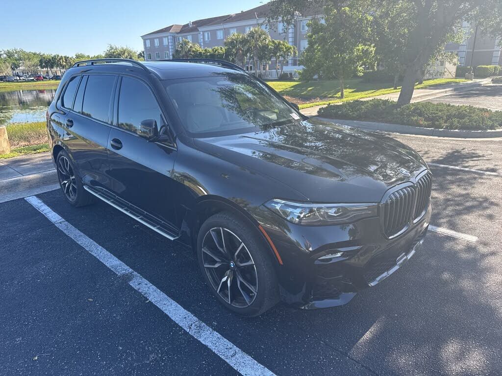 2022 BMW X7