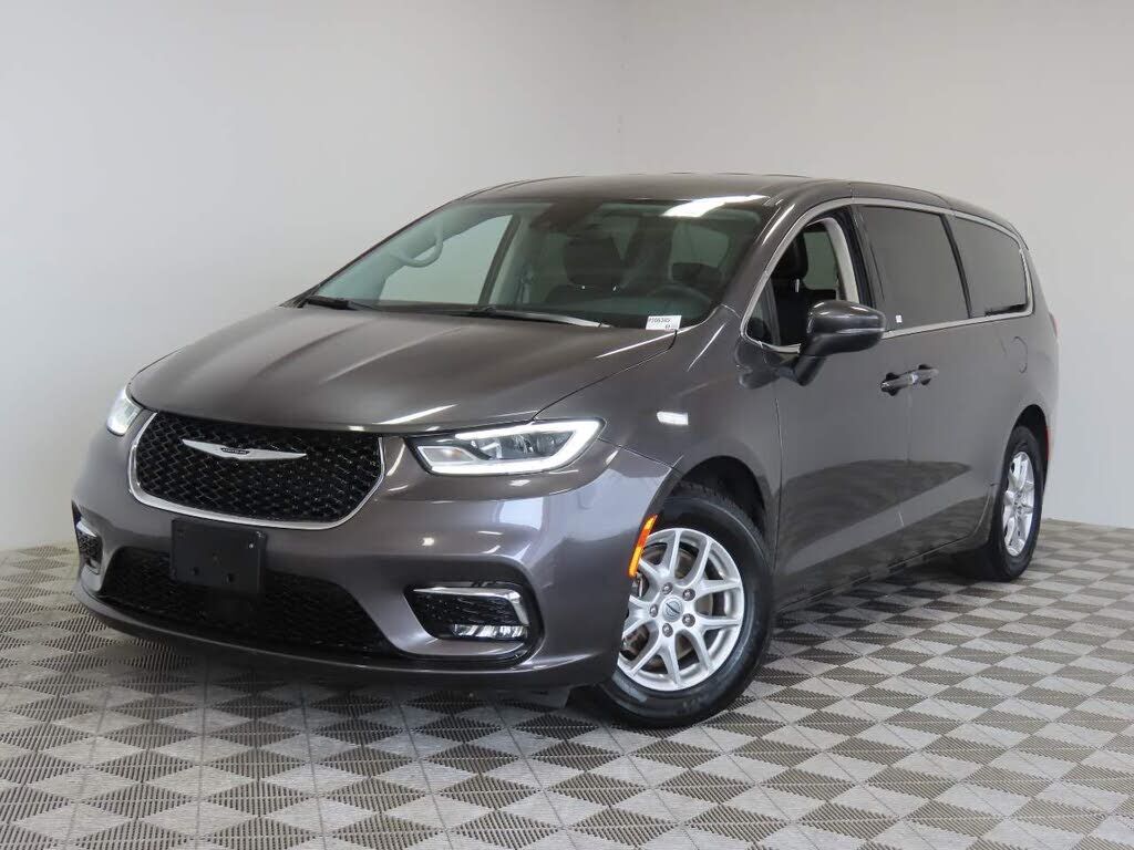 2023 CHRYSLER Pacifica
