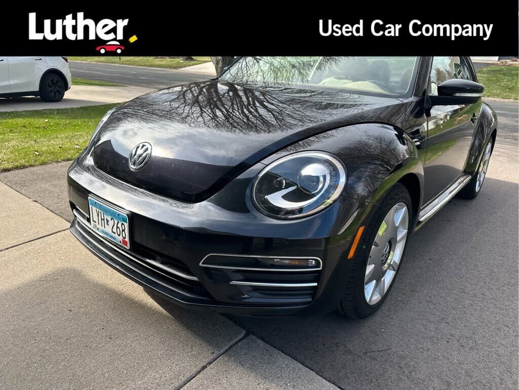 2017 VOLKSWAGEN Beetle