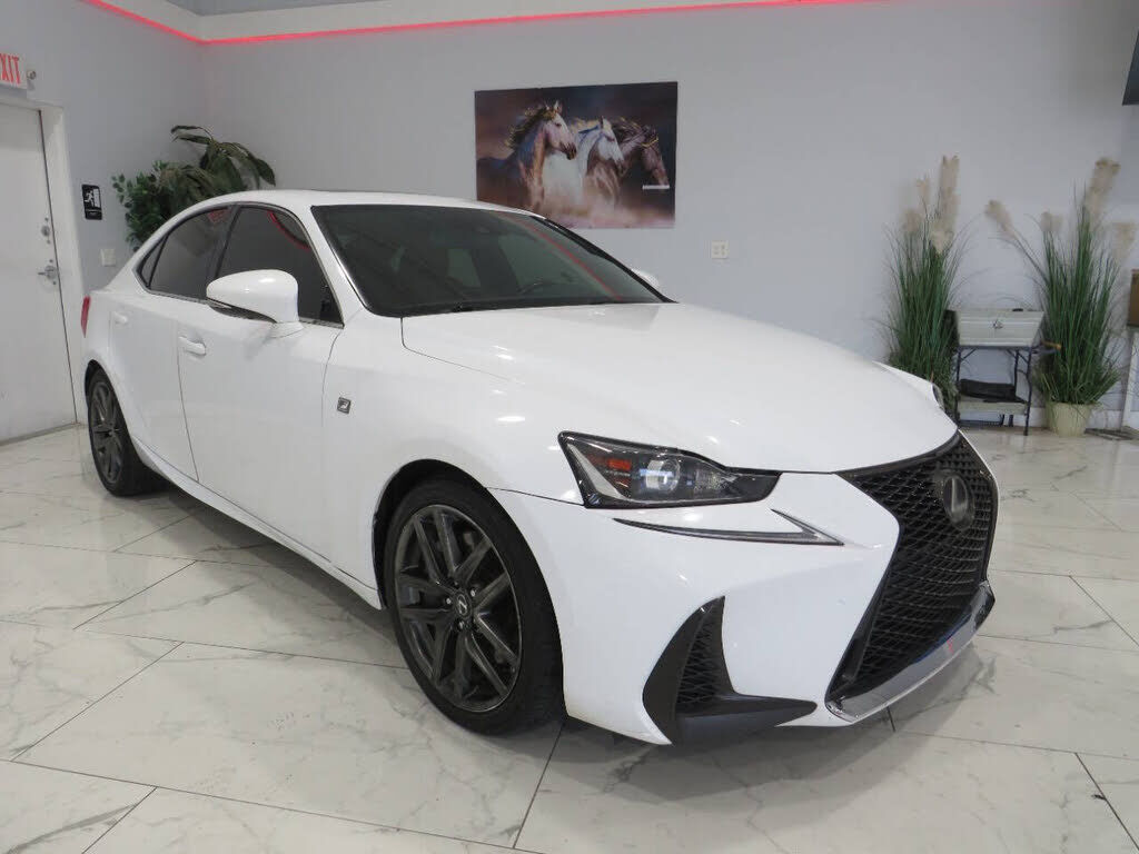 2017 LEXUS IS