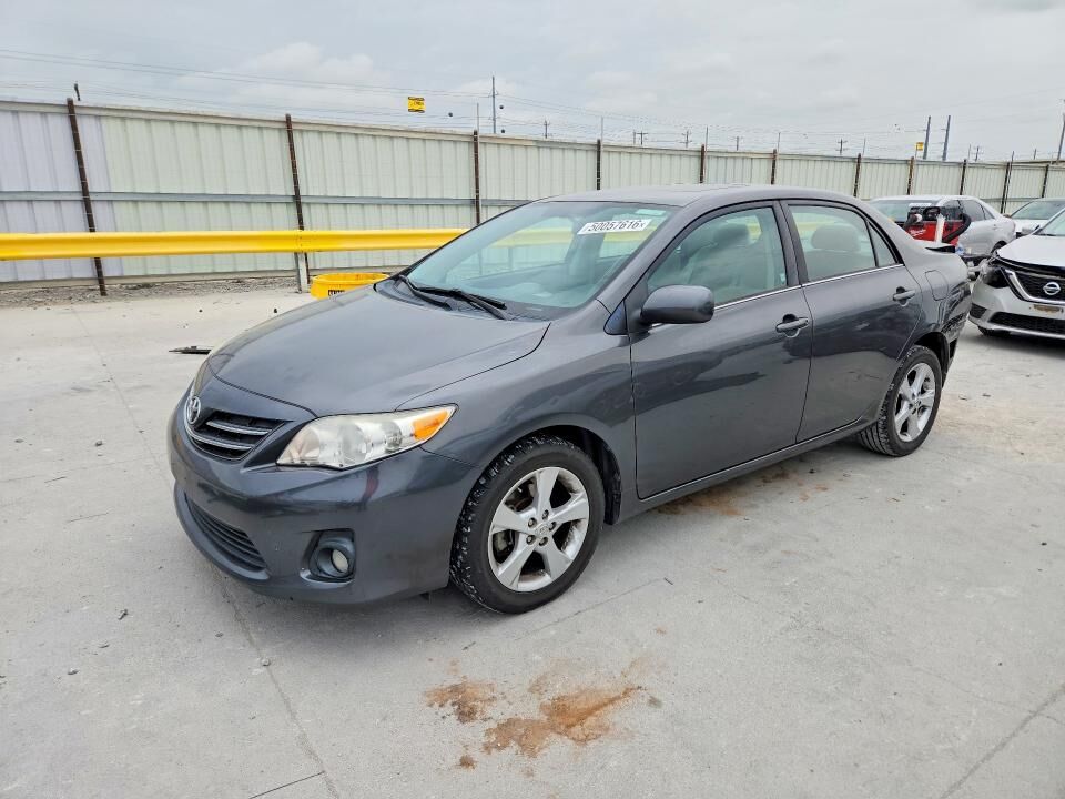 2013 TOYOTA Corolla