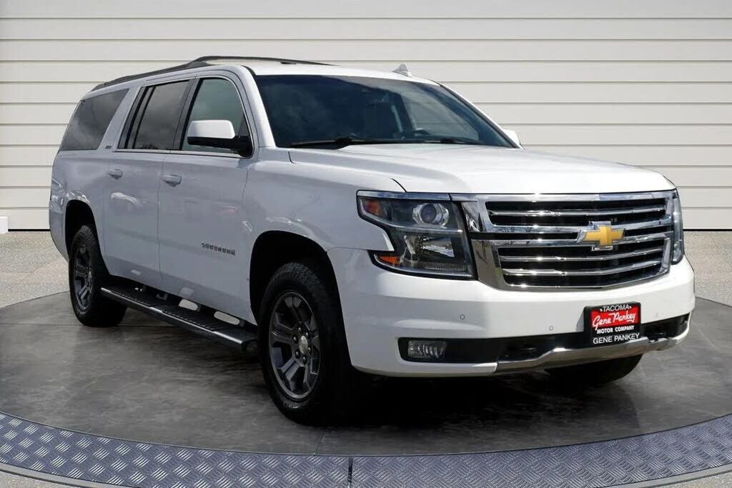 2016 CHEVROLET Suburban