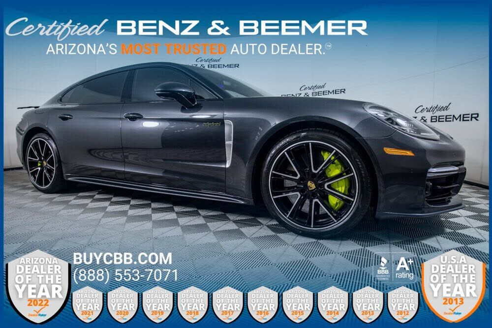 2018 PORSCHE Panamera