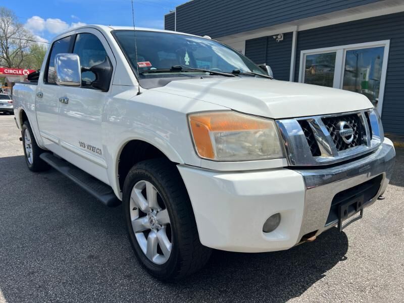 2010 NISSAN Titan