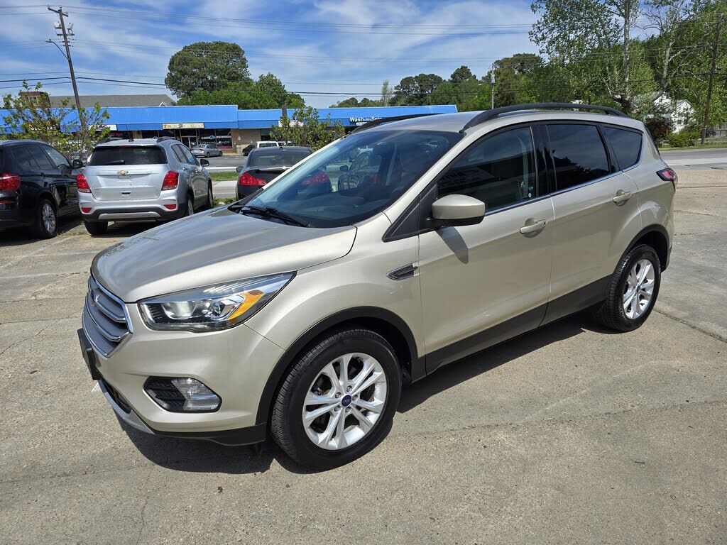 2017 FORD Escape