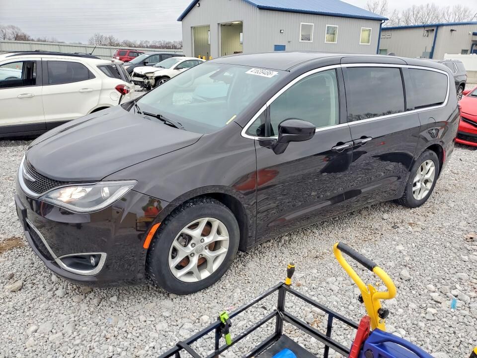 2018 CHRYSLER Pacifica