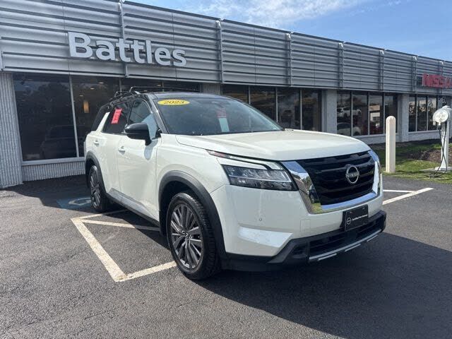 2023 NISSAN Pathfinder
